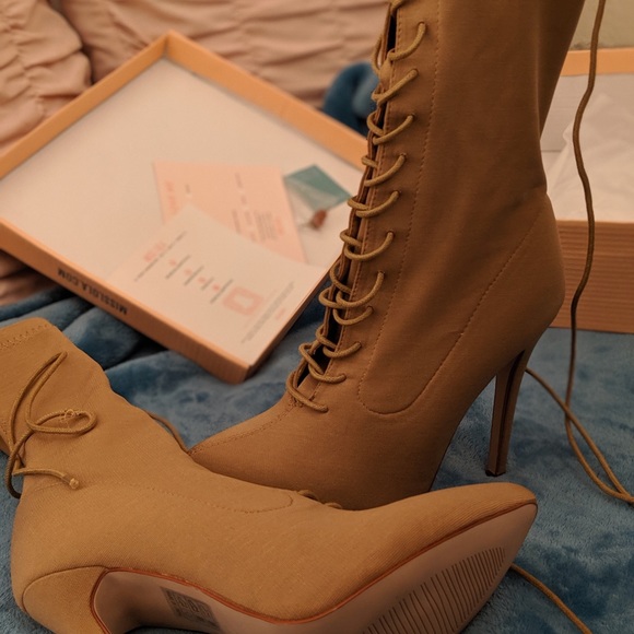 Miss Lola ‘In the Game’ boots - Picture 5 of 6